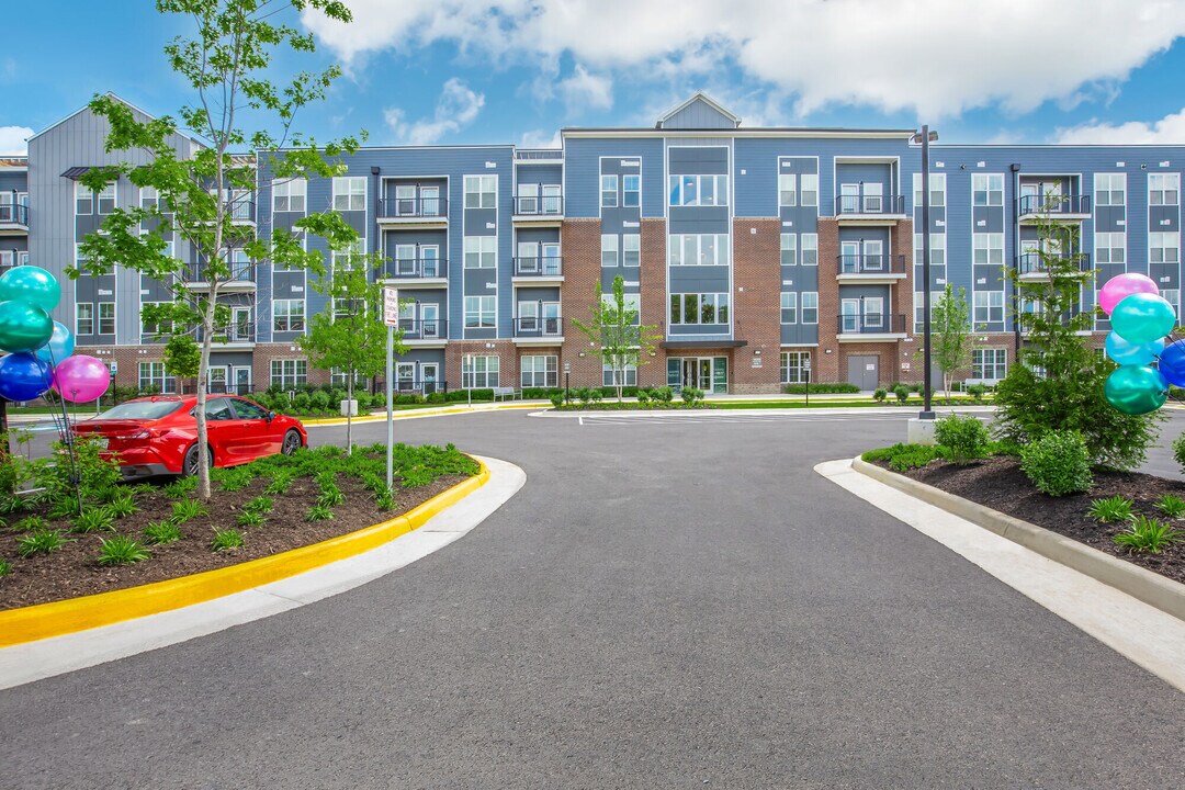 Park Landing in Woodbridge, VA - Building Photo