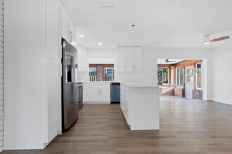 7841 NW 46th St in Lauderhill, FL - Building Photo - Building Photo