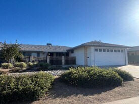 26575 McCall Blvd in Menifee, CA - Building Photo