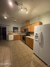 7011 W Lincoln St in Peoria, AZ - Building Photo - Building Photo