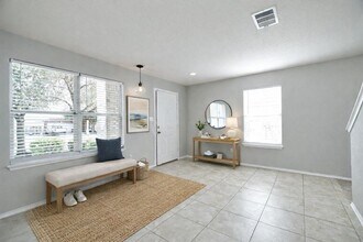 102 Blanco Woods Blvd in Elgin, TX - Building Photo - Building Photo