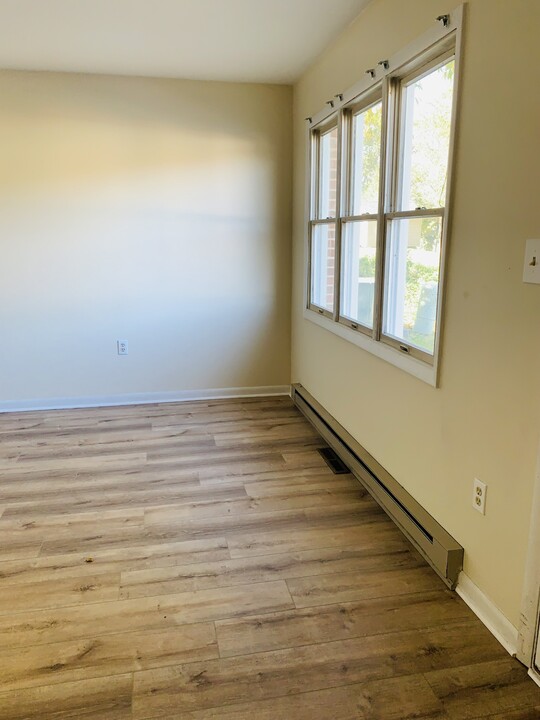 64 Queen Ave in Enola, PA - Building Photo