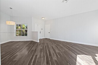 874 NW 170th Terrace in Pembroke Pines, FL - Building Photo - Building Photo