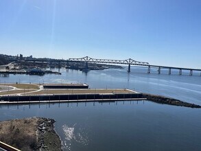 750 Davol St in Fall River, MA - Foto de edificio - Building Photo