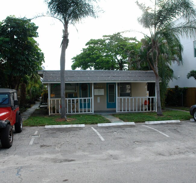1112 NE 17th Ter in Fort Lauderdale, FL - Foto de edificio - Building Photo