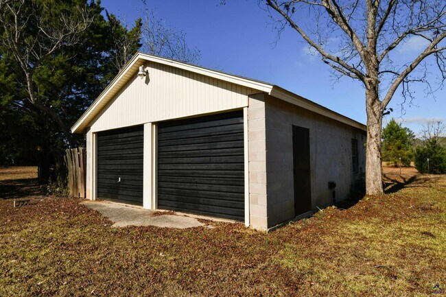 467 SR 96 in Bonaire, GA - Building Photo - Building Photo