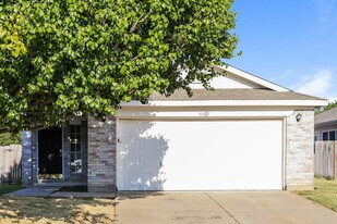 10605 Towerwood Dr in Fort Worth, TX - Building Photo