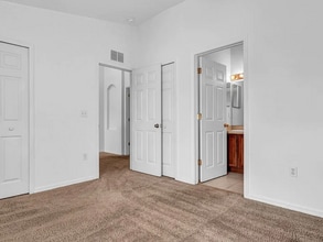 5108 Cactus Needle Ln in Wesley Chapel, FL - Building Photo - Building Photo