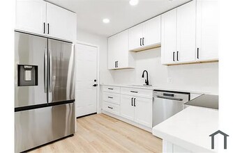 10307 Pinecrest Dr in Dallas, TX - Building Photo - Building Photo