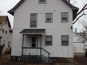 2817 Atwood Ave, Unit #1 in Madison, WI - Building Photo - Building Photo