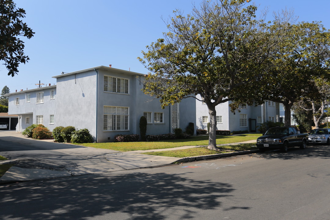 Alverstone Terrace Apartments in Los Angeles, CA - Building Photo