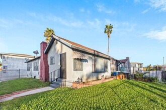 1507 W 84th Pl in Los Angeles, CA - Building Photo - Building Photo