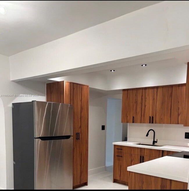 5005 NW 196th Terrace in Miami Gardens, FL - Building Photo - Building Photo
