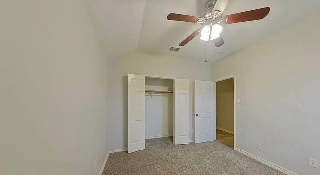 808 Wolf Trail in Desoto, TX - Building Photo - Building Photo