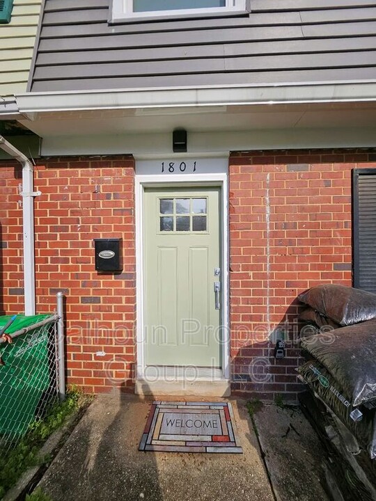 1801 Palmer Park Rd in Hyattsville, MD - Building Photo