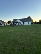 1424 Sandcastle Dr in Sycamore, IL - Building Photo - Building Photo