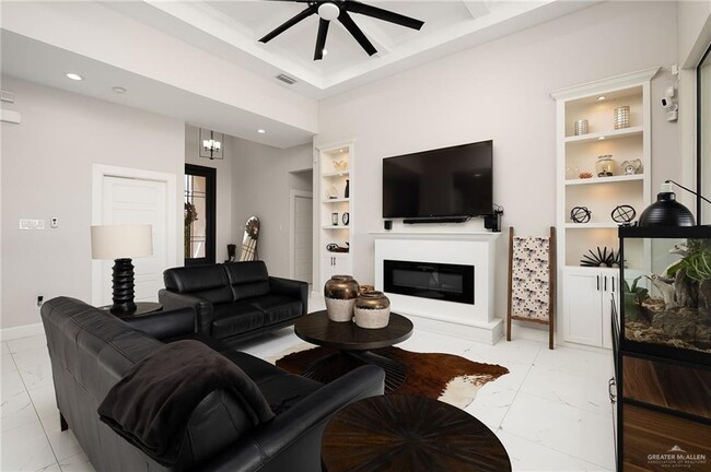 1419 S Canna St in Pharr, TX - Building Photo - Building Photo