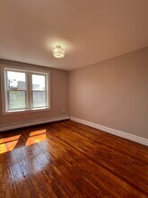 223 Fowler Ave, Unit 7 in Jersey City, NJ - Building Photo - Building Photo