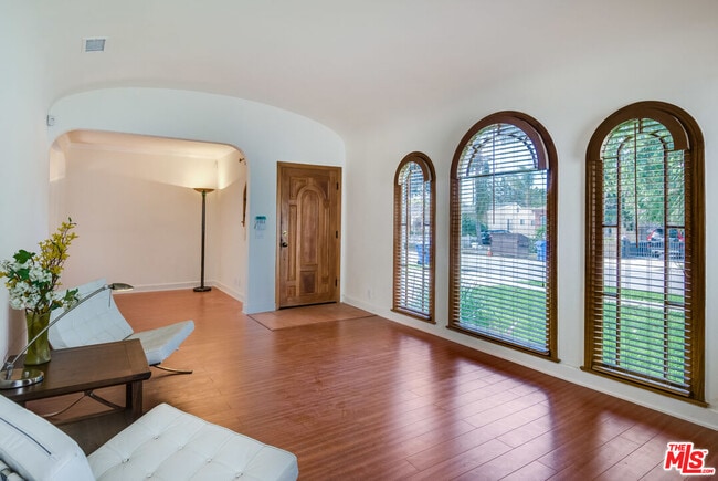 property at 4264 Mildred Ave