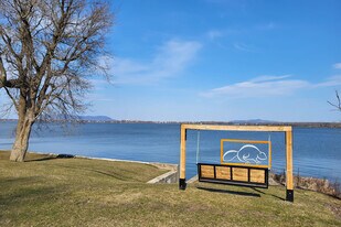 1224-1264 Rue in Chambly, QC - Building Photo