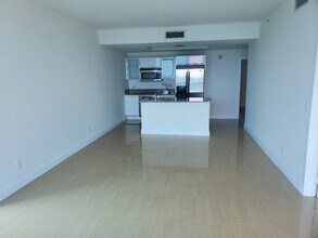 888 Biscayne Blvd, Unit 2290 in Miami, FL - Building Photo - Building Photo