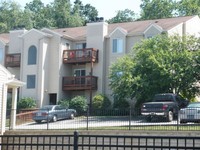 Sandalwood Creek Condominiums in Wildwood, MO - Foto de edificio - Building Photo