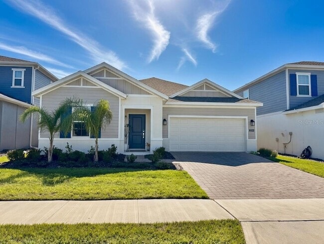 property at 3024 Armstrong Ave