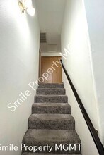 4516 SE 77th Ave in Portland, OR - Building Photo - Building Photo