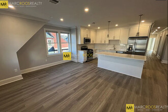 80 North Beacon St, Unit 4 in Boston, MA - Building Photo - Building Photo