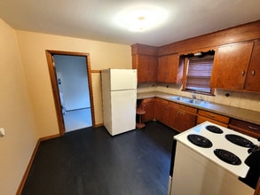 1112 N Woodrow Ave in Wichita, KS - Foto de edificio - Building Photo