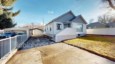 454 Cedar St in Elko, NV - Building Photo - Building Photo