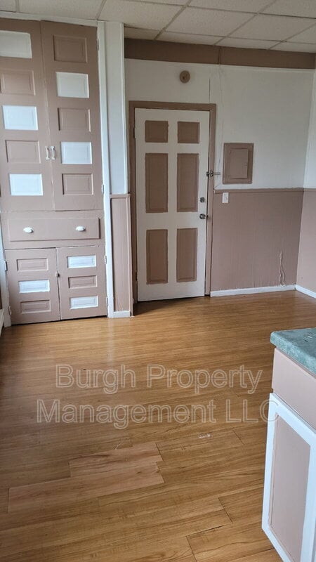 property at 984 Jefferson Ave