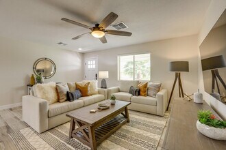 10320 W Sierra Dawn Dr in Sun City, AZ - Building Photo - Building Photo