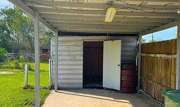 10 Jesus R Cruz in Santa Rosa, TX - Building Photo - Building Photo