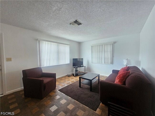 34 Desert Candle Cir in Lehigh Acres, FL - Building Photo - Building Photo