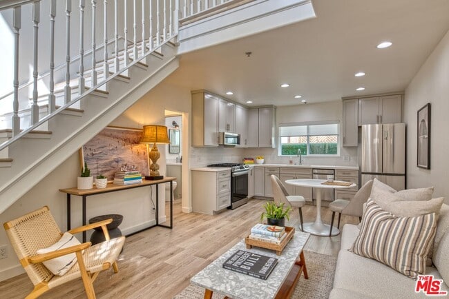 property at 121 Strand St