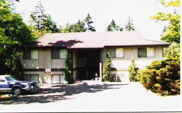 24407 27th Ave S in Des Moines, WA - Building Photo