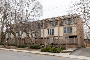 166 Dufferin Rd in Ottawa, ON - Building Photo