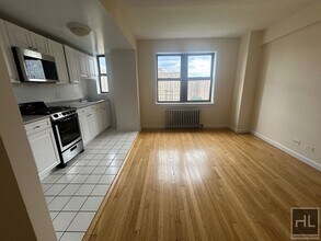 AMSTERDAM AVENUE in New York, NY - Building Photo - Building Photo