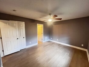 1716 Belay Way in Louisville, KY - Building Photo - Building Photo