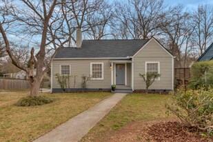 624 Stokeswood Ave SE in Atlanta, GA - Building Photo