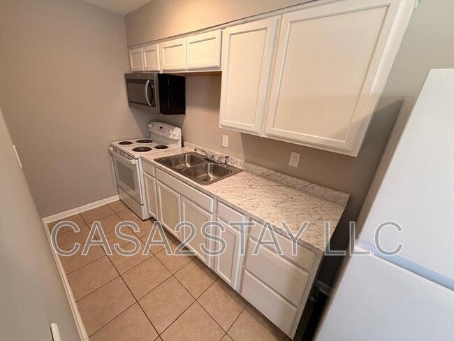 property at 5107 Malibu Ct