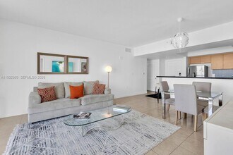 140 S Dixie Hwy in Hollywood, FL - Building Photo - Building Photo