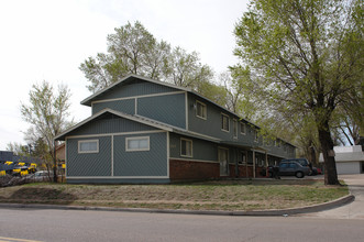 305 E Arvada St in Colorado Springs, CO - Building Photo - Building Photo