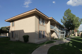 Gallery Apartments in Palm Springs, CA - Building Photo - Building Photo