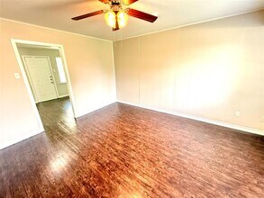 2610 San Diego Dr in Dallas, TX - Building Photo - Building Photo