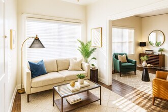 Park Regent Apartments in Alameda, CA - Foto de edificio - Building Photo