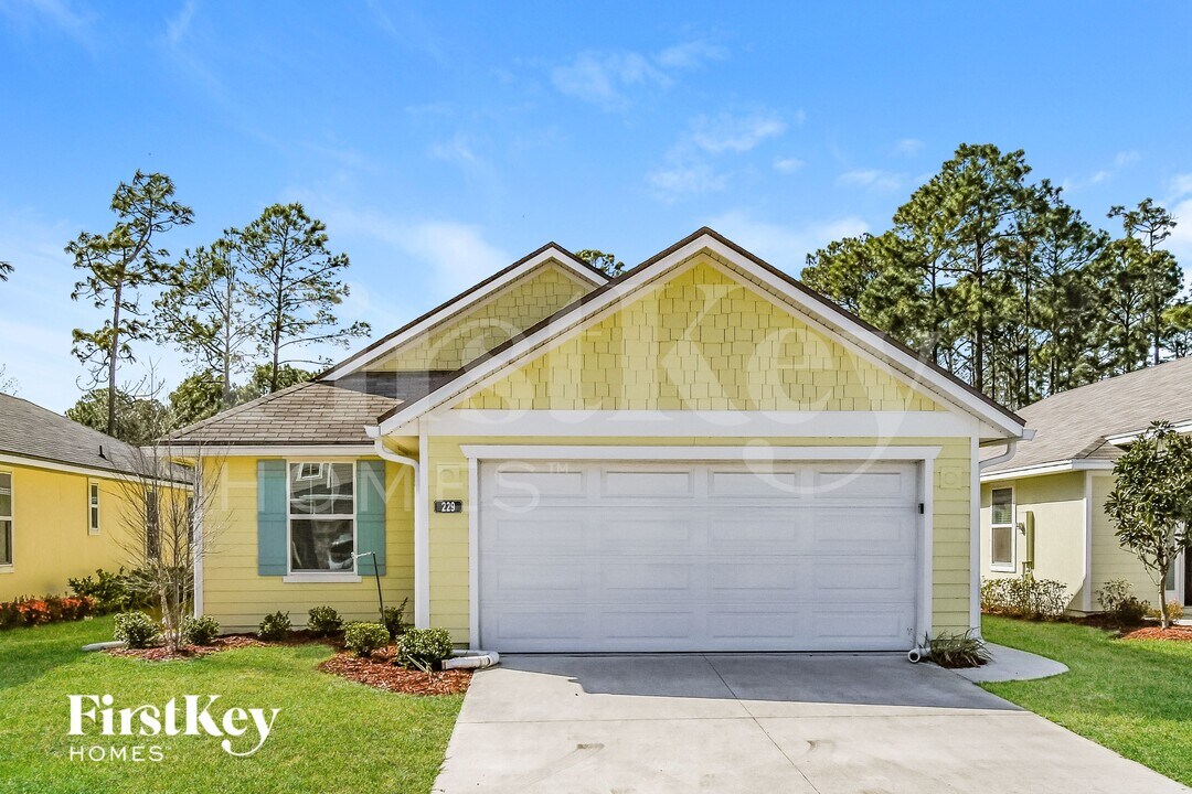 229 Santorini Ct in St. Augustine, FL - Building Photo