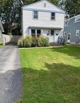 31 Savona St in Buffalo, NY - Building Photo