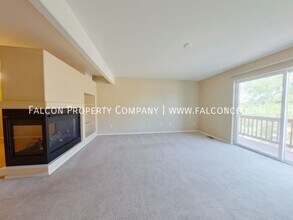 623 Bosque Vis in Colorado Springs, CO - Foto de edificio - Building Photo